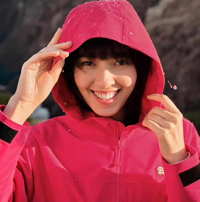 打破户外与日常壁垒！可隆2026新款女士2L短款冲锋衣发售图片2
