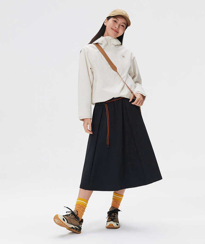 打破户外与日常壁垒！可隆2026新款女士2L短款冲锋衣发售图片6