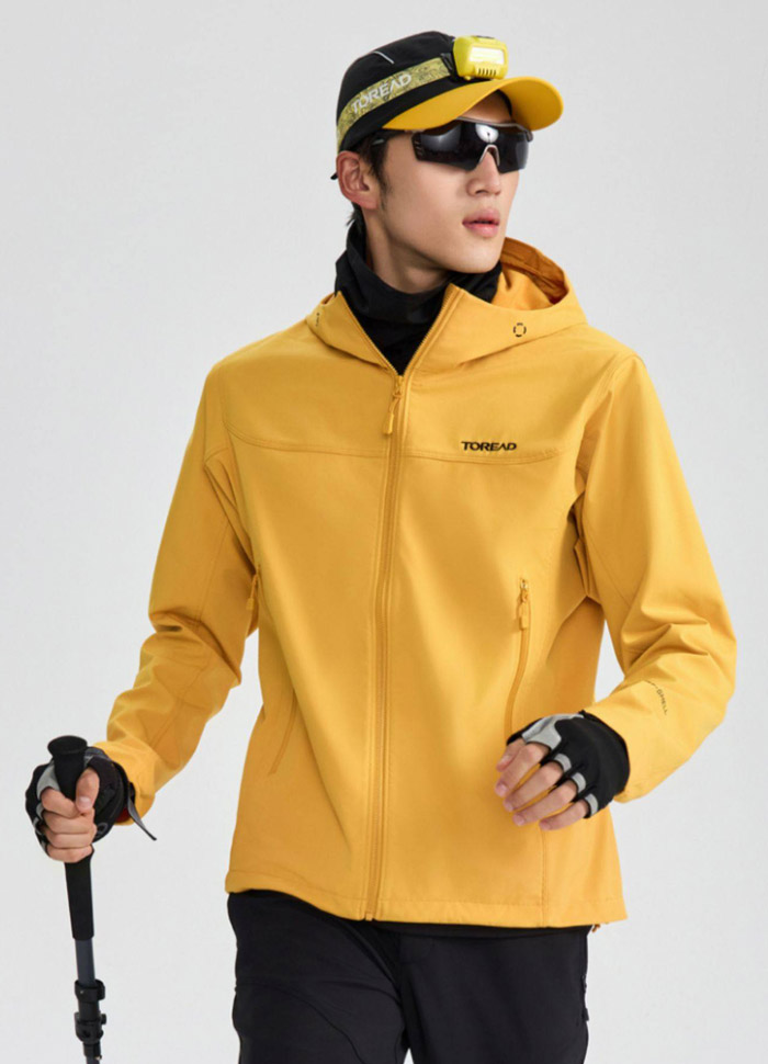 探路者「峰行」软壳衣轻至 500g,防风锁温还百搭图片1 探路者「峰行」软壳衣轻至 500g,防风锁温还百搭图片1