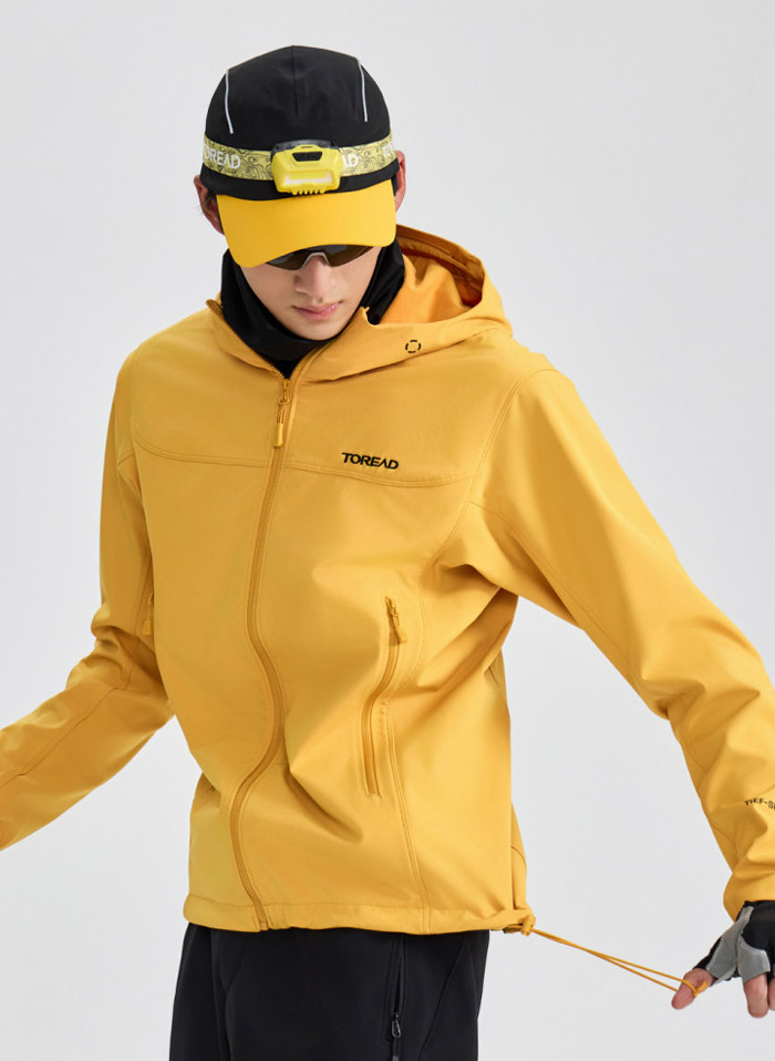 探路者「峰行」软壳衣轻至 500g,防风锁温还百搭图片2 探路者「峰行」软壳衣轻至 500g,防风锁温还百搭图片2