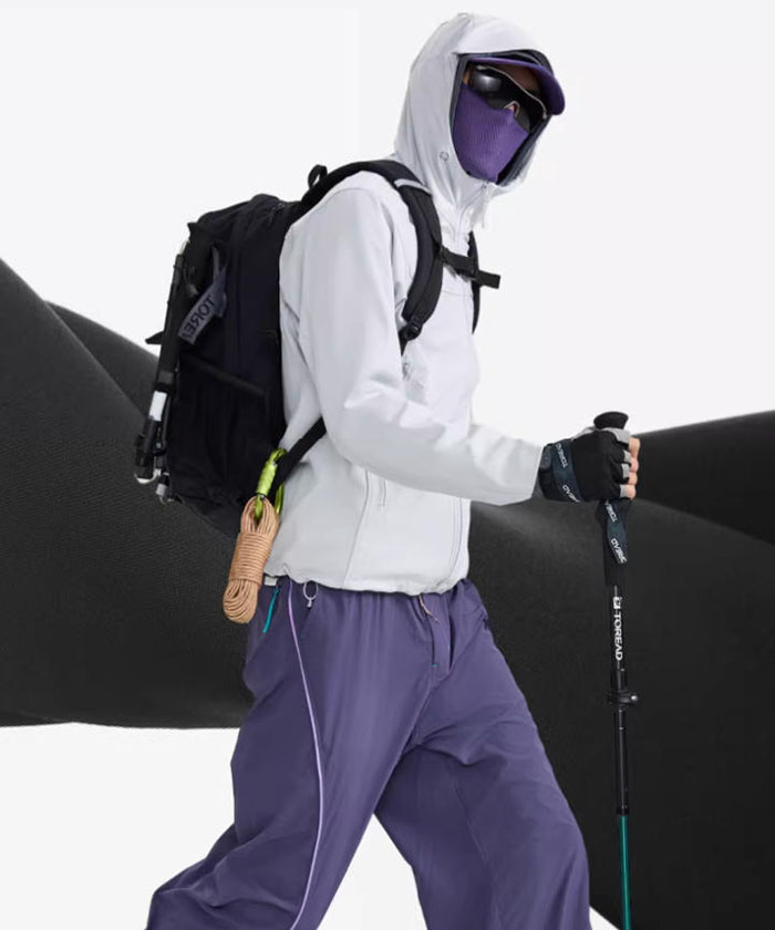 探路者「峰行」软壳衣轻至 500g,防风锁温还百搭图片3 探路者「峰行」软壳衣轻至 500g,防风锁温还百搭图片3