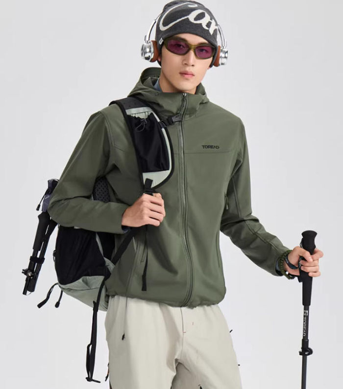 探路者「峰行」软壳衣轻至 500g,防风锁温还百搭图片10 探路者「峰行」软壳衣轻至 500g,防风锁温还百搭图片10