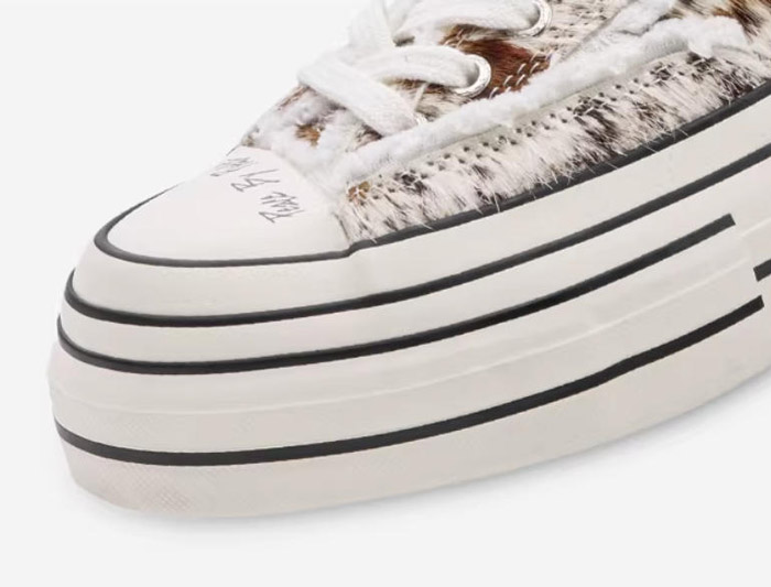 潮人必冲!xVESSEL 2026新品奶牛纹帆布鞋限时开抢图片8 潮人必冲!xVESSEL 2026新品奶牛纹帆布鞋限时开抢图片8