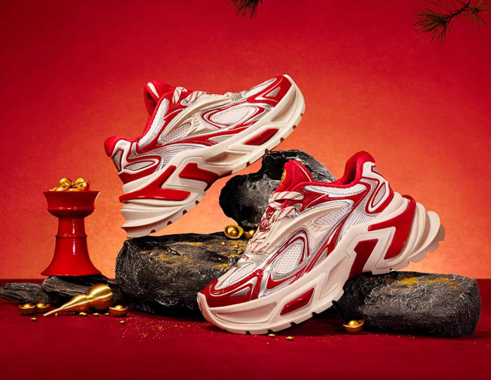 OGR × 北高峰联名马年限定款招财红水狼蛛2.0老爹鞋登陆图片2