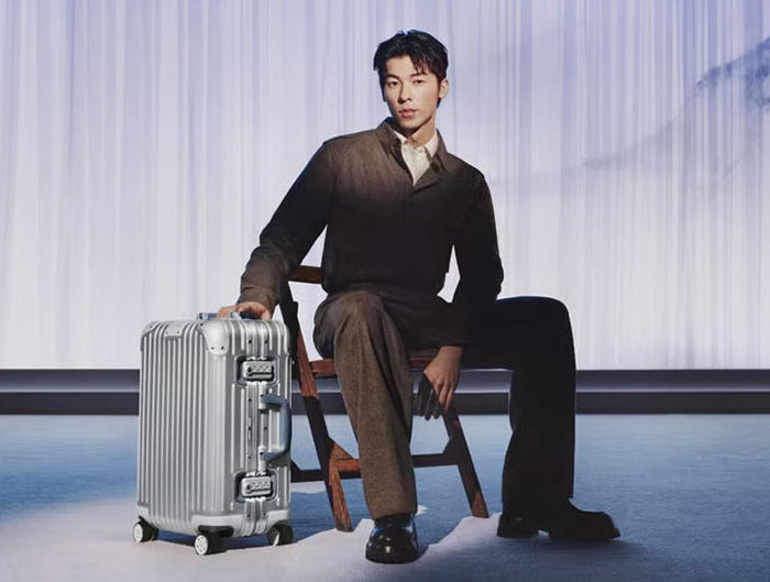 美到窒息！RIMOWA携手许光汉解锁马年广告大片，京剧元素 + 神仙新品直接封神！图片