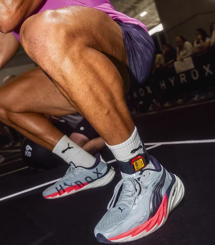 重磅联名登场！彪马 x HYROX联名款彪速4氮气跑鞋上市图片
