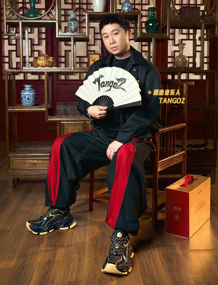 全新OGR × 北高峰马年限定异瞳2.0老爹鞋曝光图片