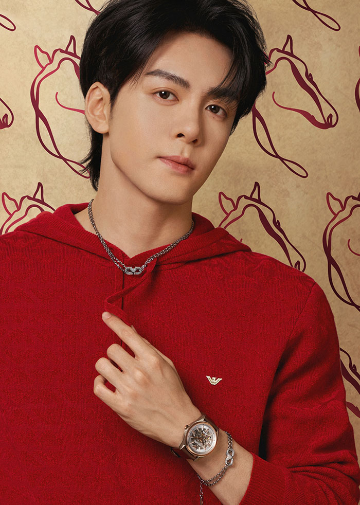 Emporio Armani 2026中国新年系列重磅来袭，易烊千玺、曾舜晞、白鹿演绎新春时髦范本图片2