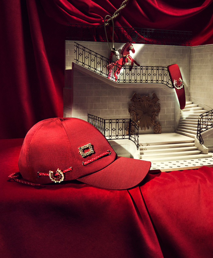 ROGER VIVIER 2026马年新春甄礼系列焕新登场图片