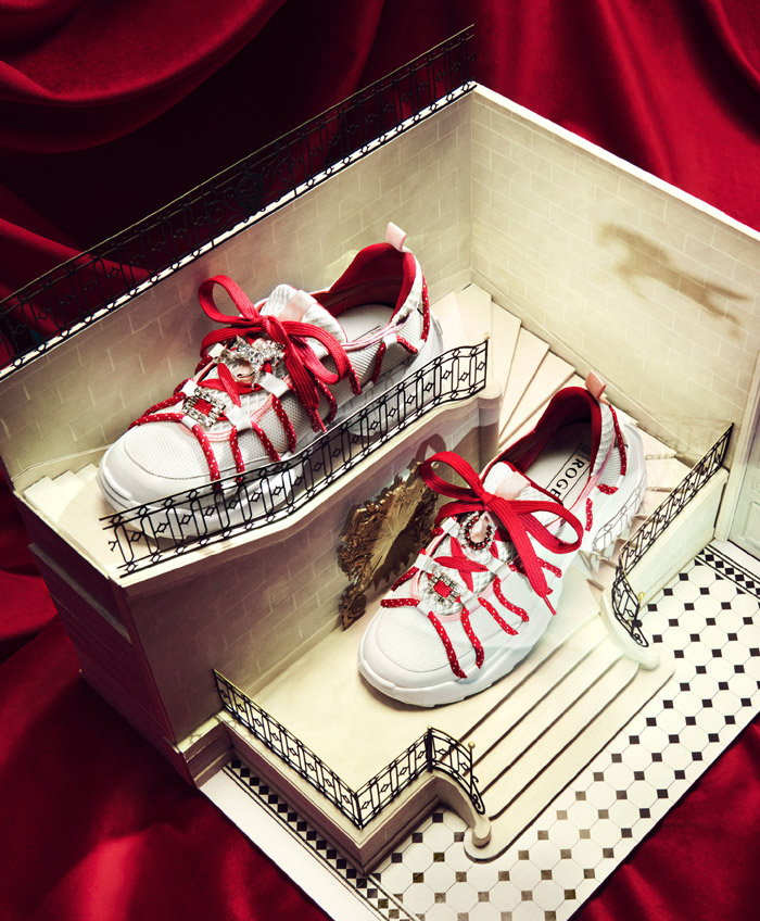 ROGER VIVIER 2026马年新春甄礼系列焕新登场图片3