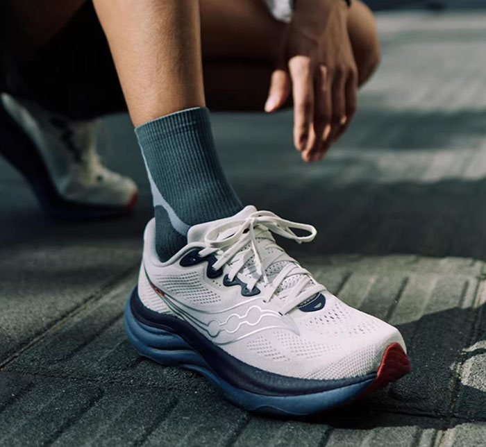 索康尼RIDE驭途19情侣款缓震慢跑鞋即将焕新登场图片4 索康尼RIDE驭途19情侣款缓震慢跑鞋即将焕新登场图片4