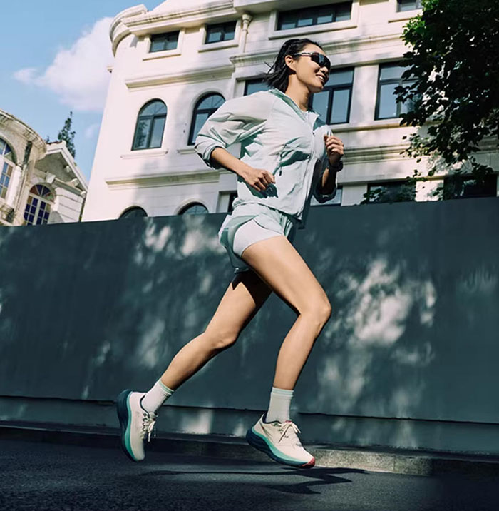 索康尼RIDE驭途19情侣款缓震慢跑鞋即将焕新登场图片3 索康尼RIDE驭途19情侣款缓震慢跑鞋即将焕新登场图片3