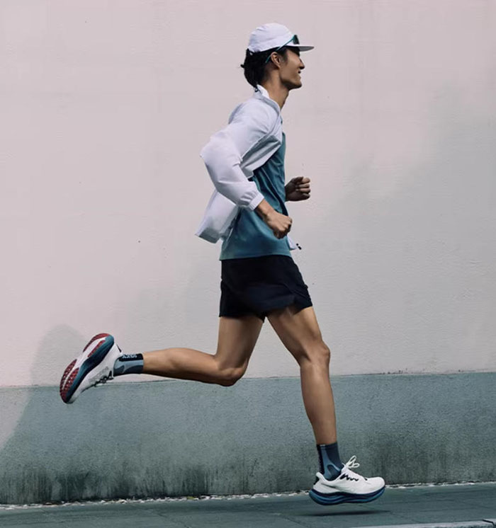 索康尼RIDE驭途19情侣款缓震慢跑鞋即将焕新登场图片 索康尼RIDE驭途19情侣款缓震慢跑鞋即将焕新登场图片