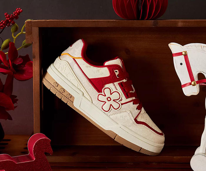 马年新春献礼：We flower发布「马上花生」马年限定板鞋图片3