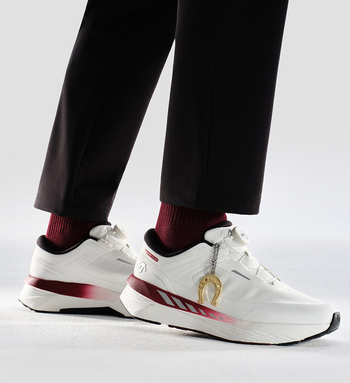 迪桑特2026马年限定碳板跑鞋登场 优雅与竞速的新年共鸣图片1 迪桑特2026马年限定碳板跑鞋登场 优雅与竞速的新年共鸣图片1