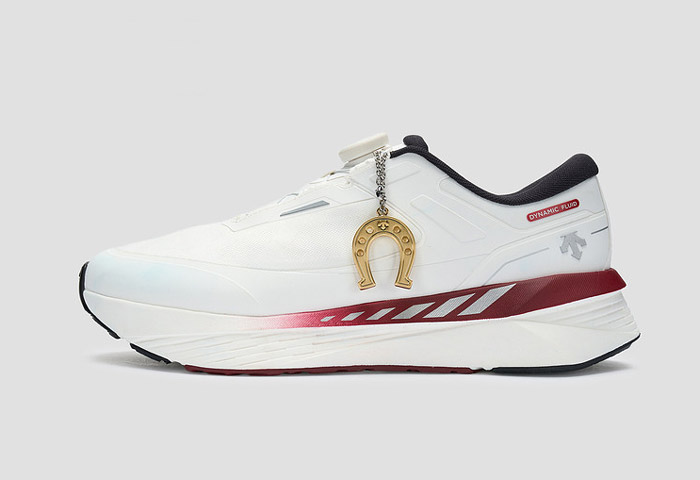 迪桑特2026马年限定碳板跑鞋登场 优雅与竞速的新年共鸣图片6 迪桑特2026马年限定碳板跑鞋登场 优雅与竞速的新年共鸣图片6