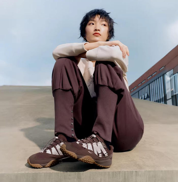 索康尼推出2026全新SURGE SPIKES 80S女款芭蕾运动鞋图片4 索康尼推出2026全新SURGE SPIKES 80S女款芭蕾运动鞋图片4