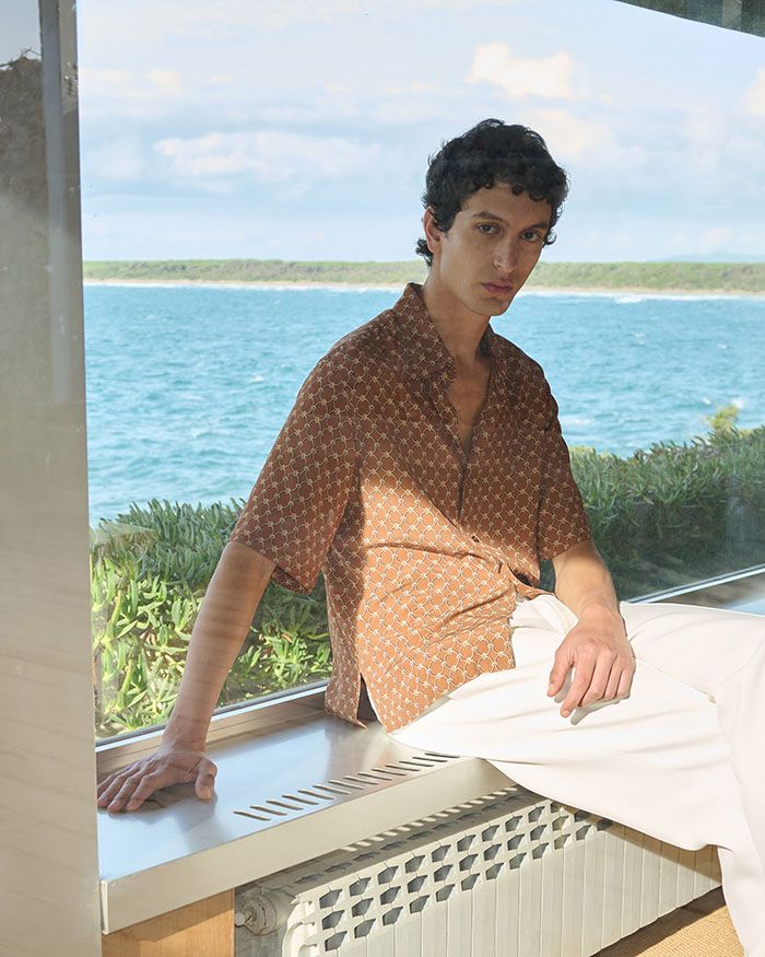 SANDRO「桑德罗」发布2026早春度假系列服饰图片5 SANDRO「桑德罗」发布2026早春度假系列服饰图片5