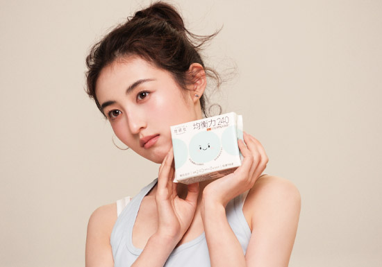 官宣：张子枫成为Herlab「她研社」 品牌代言人