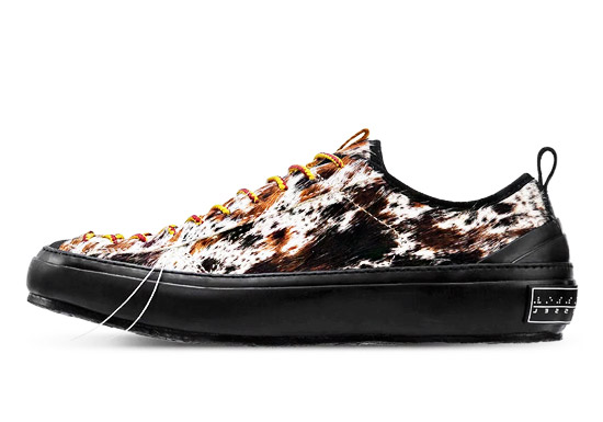 xVESSEL发布马年限定「触感」系列瑞骉低帮板鞋