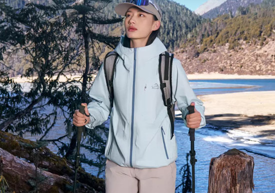 伯希和2026新款冰岛蓝配色云壳系列冲锋衣上市