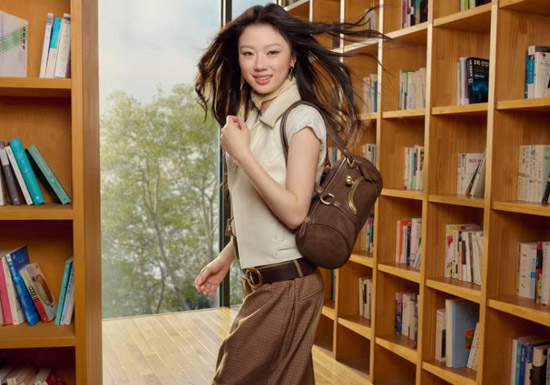 COACH「蔻驰」 发布“书写真我故事”广告大片 单依纯出镜演绎