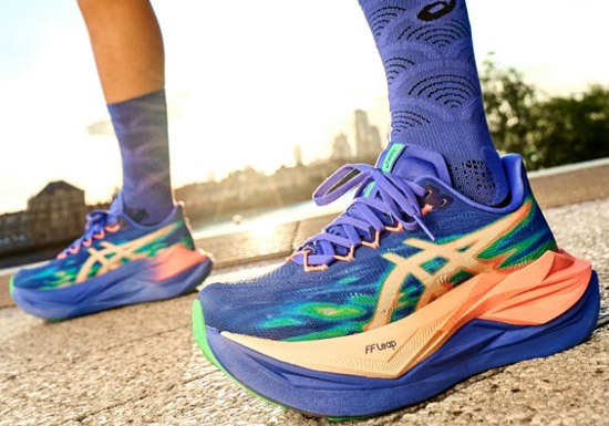 亚瑟士2026新款SUPERBLAST 3轻量回弹跑鞋上市