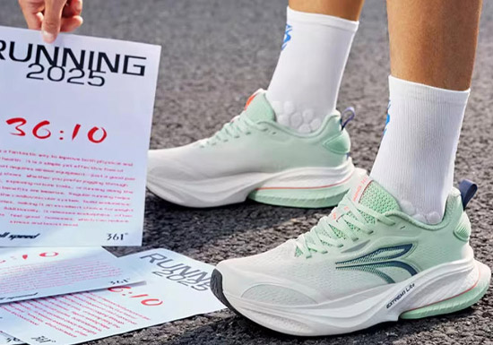 361薄款网面透气赤焰MAX跑鞋评测