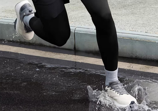 防泼水361雨屏8.0跑鞋评测