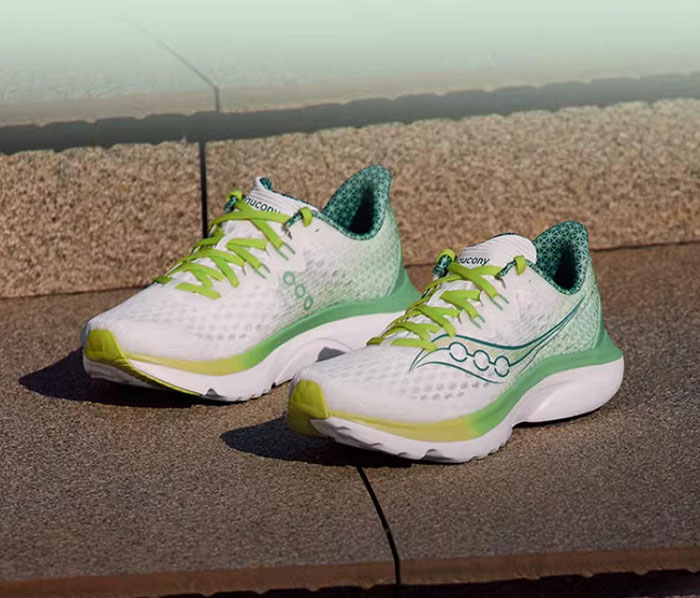 索康尼2026全新武汉城市特别款KINVARA菁华16跑鞋惊艳亮相图片8