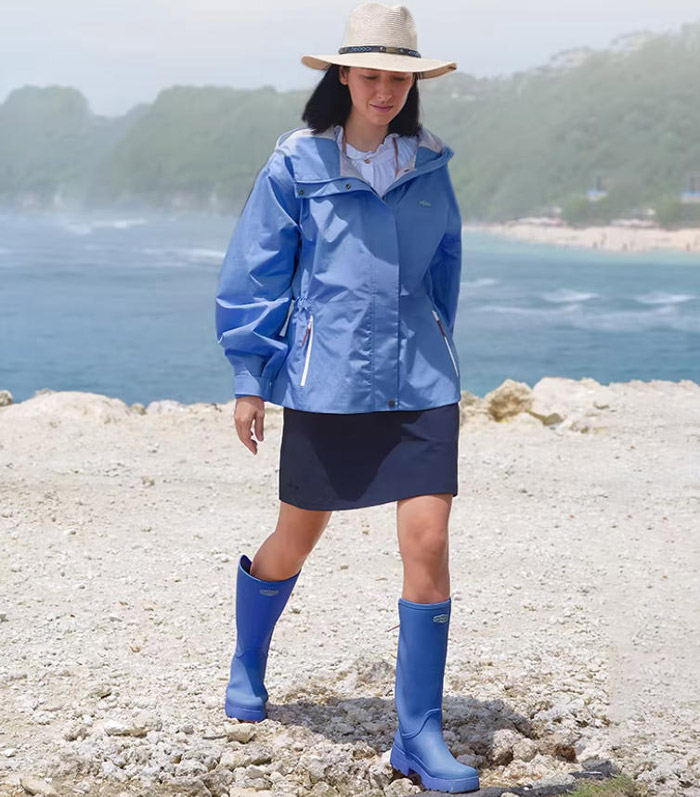 UNICARE发布2026限定色小蓝腰女款三合一冲锋衣图片