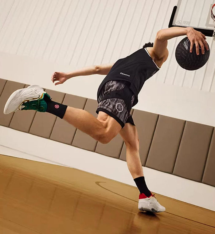 锋卫实战党专属利刃!李宁韦德808 5 ULTRA v2篮球鞋评测报告图片11 锋卫实战党专属利刃!李宁韦德808 5 ULTRA v2篮球鞋评测报告图片11