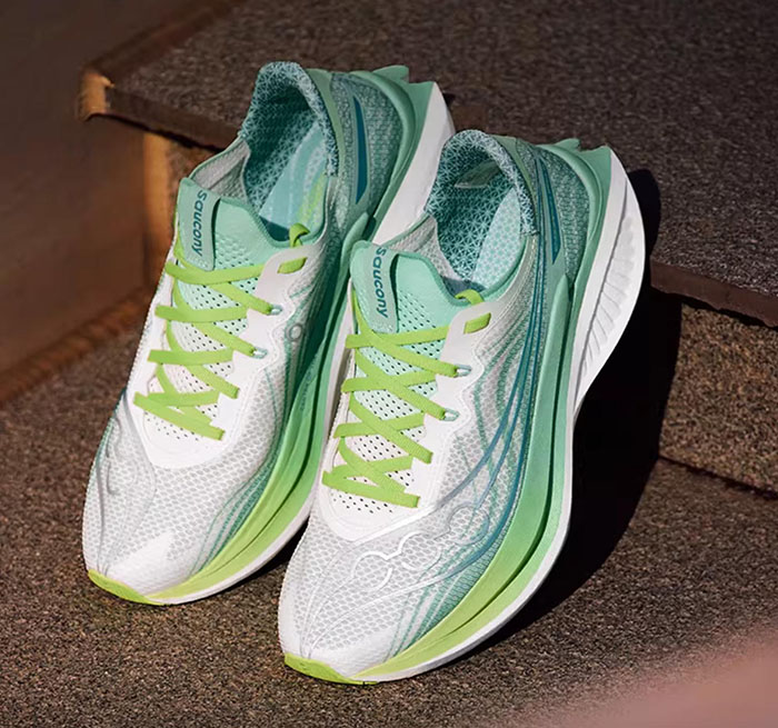 索康尼2026新款「武汉城市限定配色」啡鹏5马拉松跑鞋评测图片6