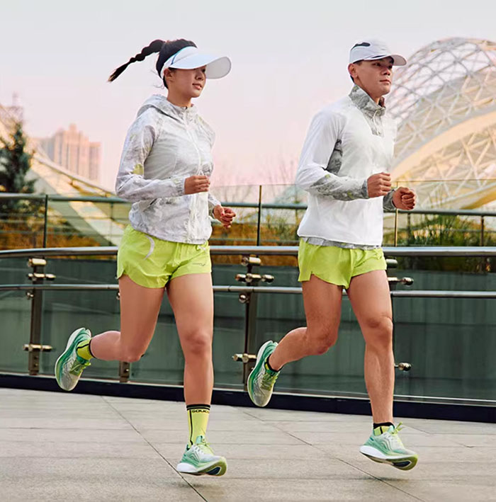 索康尼2026新款「武汉城市限定配色」啡鹏5马拉松跑鞋评测图片