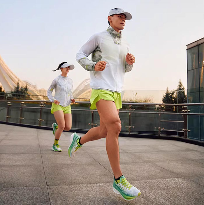 索康尼2026新款「武汉城市限定配色」啡鹏5马拉松跑鞋评测图片1