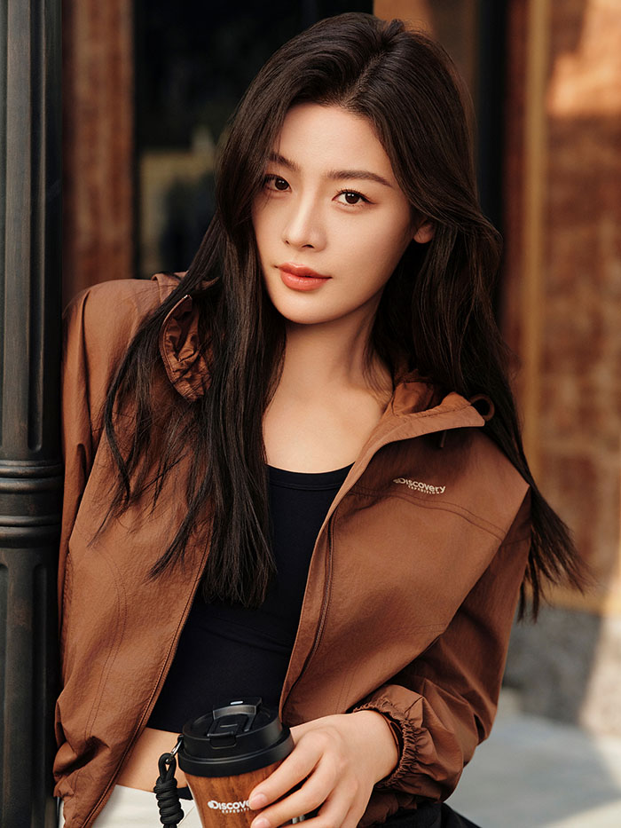 陈丽君升任Discovery Expedition品牌代言人 穿柔壳出镜广告大片图片4