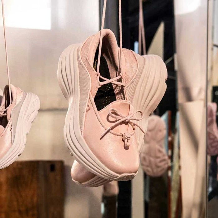 HOKA推出2026全新「榉木白/石灰白」BONDI MARY JANE玛丽珍鞋图片4 HOKA推出2026全新「榉木白/石灰白」BONDI MARY JANE玛丽珍鞋图片4