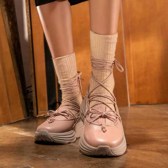 HOKA推出2026全新「榉木白/石灰白」BONDI MARY JANE玛丽珍鞋图片3 HOKA推出2026全新「榉木白/石灰白」BONDI MARY JANE玛丽珍鞋图片3