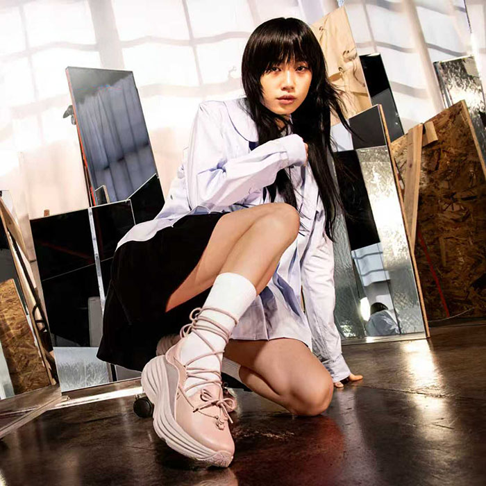 HOKA推出2026全新「榉木白/石灰白」BONDI MARY JANE玛丽珍鞋图片2 HOKA推出2026全新「榉木白/石灰白」BONDI MARY JANE玛丽珍鞋图片2