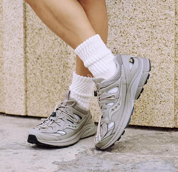 镂空透气+动态贴合：索康尼新款KINVARA 4 ISO溯溪鞋拿捏2026春夏潮流图片