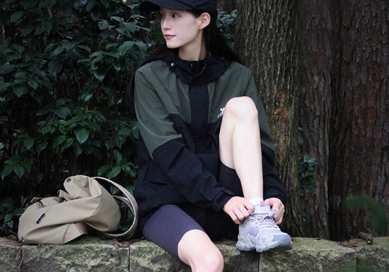 登山鞋推荐！200元内高性从比骆驼魔岩登山鞋评测