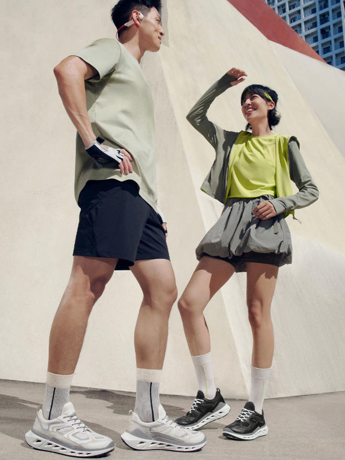 透气防水两不误！ECCO 2026新款健步BIOM 720跑鞋实测真香图片