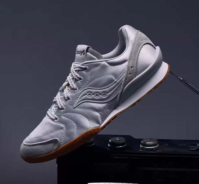 索康尼2026全新灰色版BULLET V2薄底德训鞋正式上市图片3