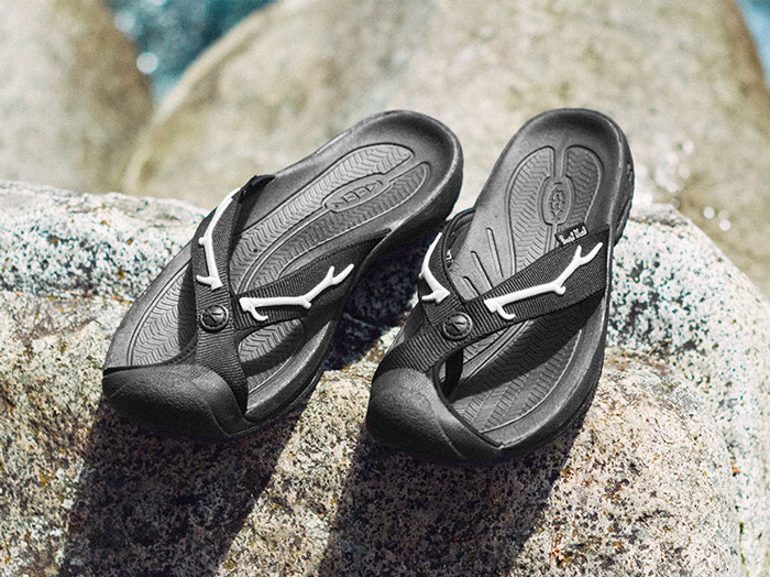 全黑复刻+鹿角压花！KEEN × South2 West8联名款WAIMEA H2拖鞋上市图片4