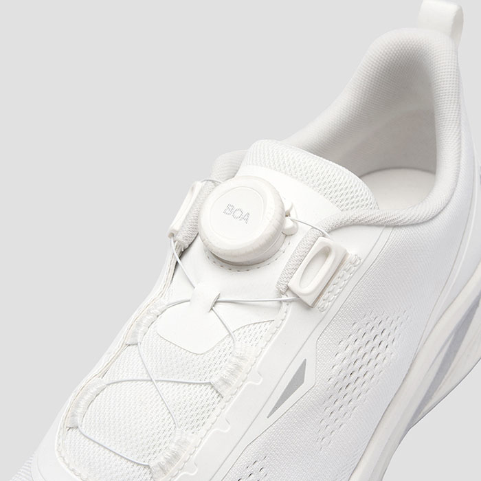 轻透减负！迪桑特2026夏季新款EASE AIR WIRE跑鞋正式上市图片4