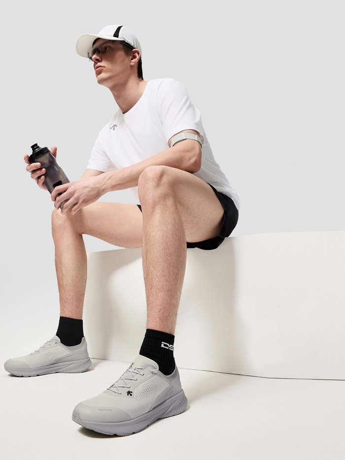 通勤慢跑一键适配！迪桑特2026新款EASE STRIDE AERO跑鞋发布图片