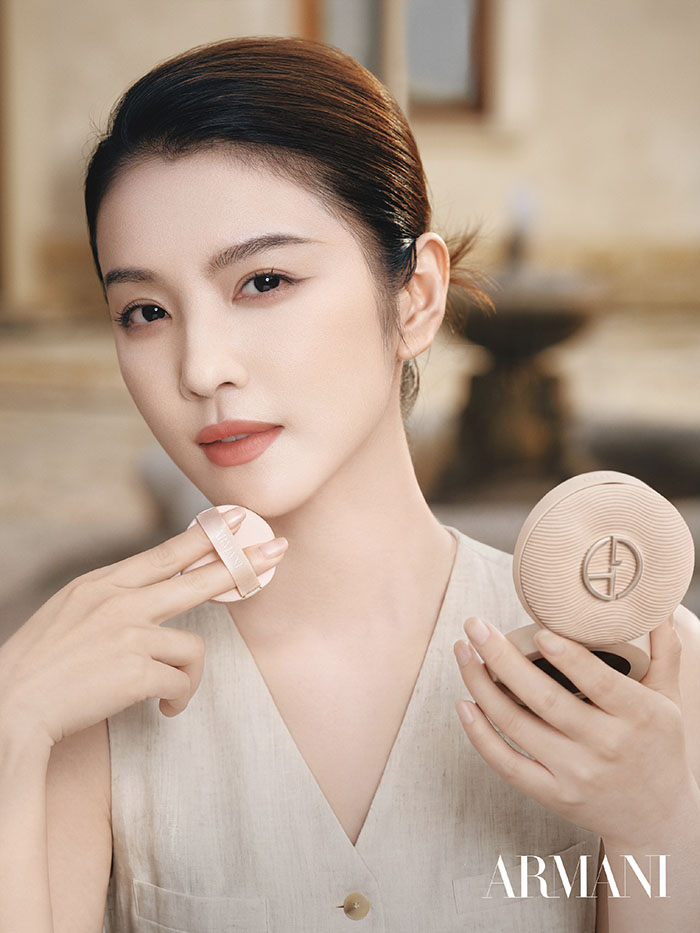 阿玛尼美妆官宣李云霄为品牌挚友 全新权力气垫天猫小黑盒首发图片3