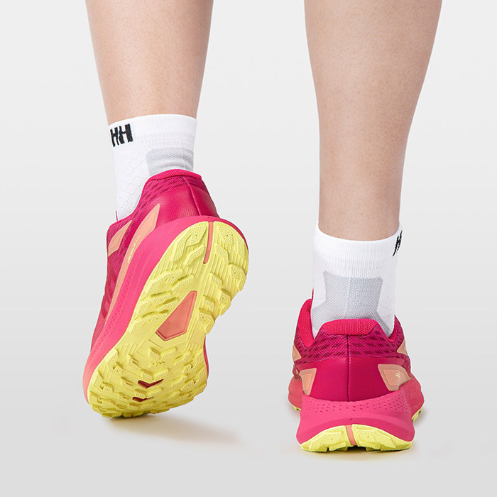 专业护航 + 颜值出圈：海丽汉森发布2026新款「蜜桃粉」越野跑鞋图片2