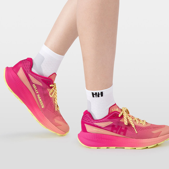 专业护航 + 颜值出圈：海丽汉森发布2026新款「蜜桃粉」越野跑鞋图片1