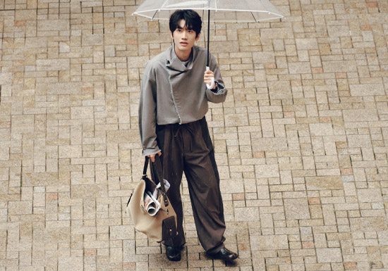 庞博演绎山下有松「循迹系列旅行hobo包包」广告大片